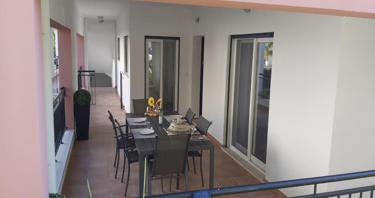 Paz Em Resort De Luxo. Cabanas De Tavira Εξωτερικό φωτογραφία